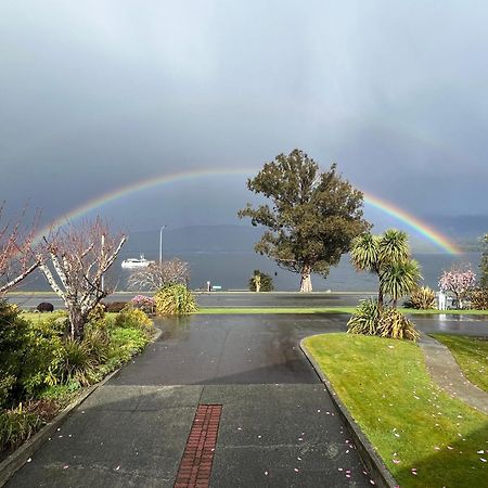 Fiordland Lakeview Motel And Apartments Те-Анау Экстерьер фото